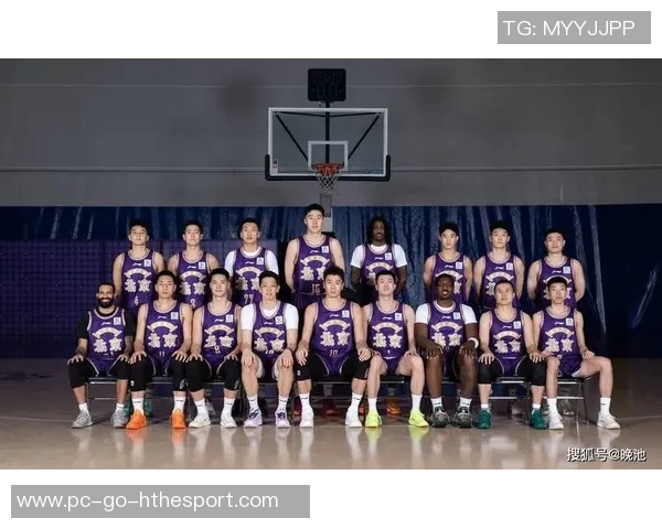 CBA新疆队对阵深圳队精彩直播回顾与赛后分析